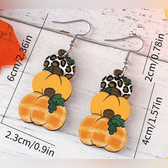 NEW Thanksgiving Pumpkin Earrings - Wooden DoubleSided Dngle w/Polka dot - Picture 4 of 4